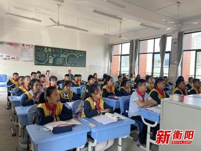 珠晖区苗圃小学教育集团苗圃小学校区迎接区教育局教学视导 以评促教提升育人质量